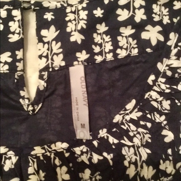 2 for $15🎈White and blue flower print dress. - Picture 6 of 8